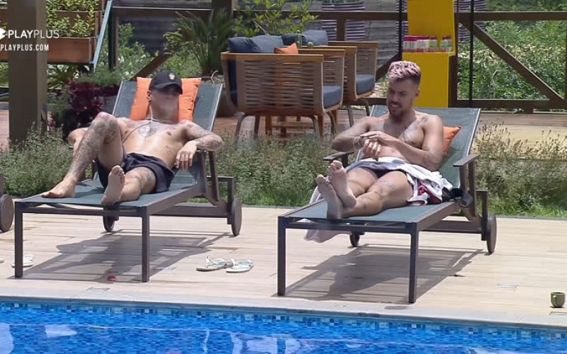 Biel, Jojo e Lipe falam sobre tatuagens - A Fazenda 12