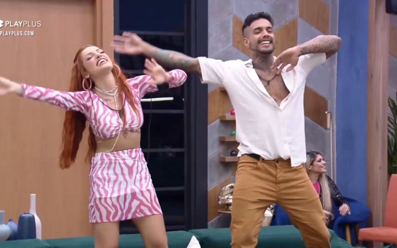 Brenda diz ser fã e pede por música de Adryana | Power Couple Brasil 6