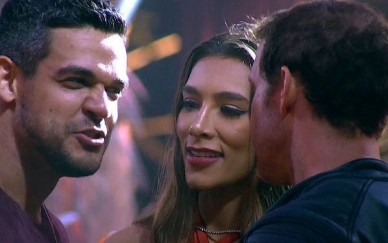 Caique Aguiar lidera novo grupo de aliados em Ilha Record 2