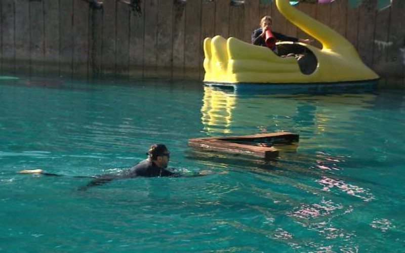 Casais encaram prova aquática para