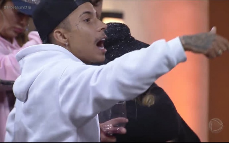 Casais tiram diferenças a limpo antes da final do Power Couple Brasil 5