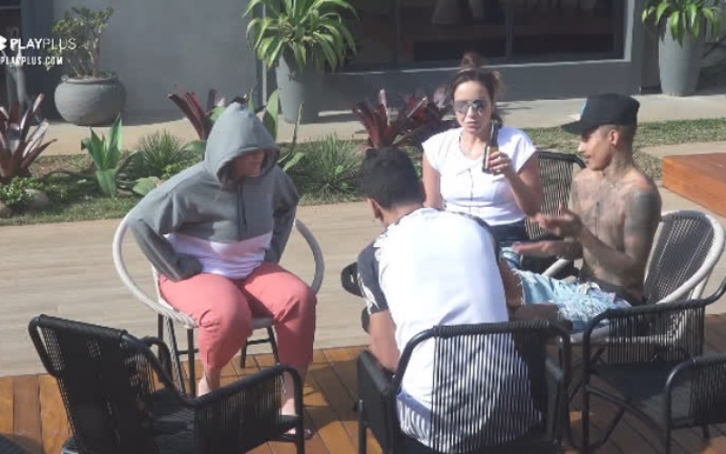 Churrasco, cerveja e jogos: casais se divertem neste domingo (13) – Power Couple Brasil 5