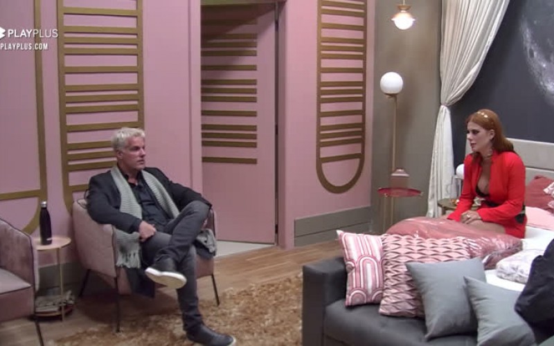 Deborah e Bruno discutem após conversarem sobre apostas - Power Couple Brasil 5