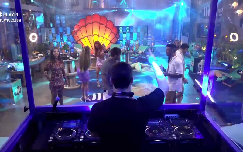 DJ Eme agita a festa final da Mansão Power e grava casais | Power Couple Brasil 6
