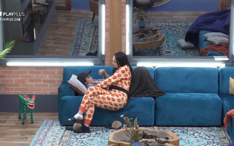 "Eu vejo coisas aqui, que eu nem posso falar", diz Fernanda Medrado para Aline Mineiro - A Fazenda 13