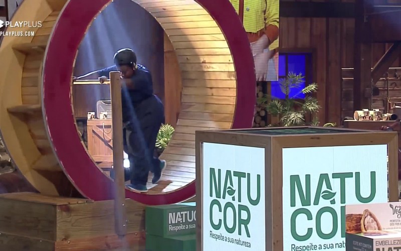 Jakelyne empata com Jojo na liderança - A Fazenda 12
