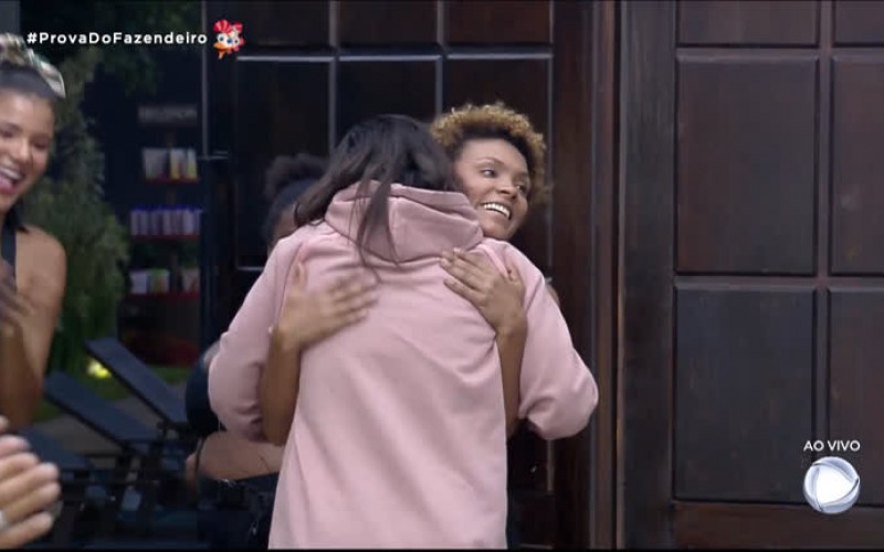 Lidi retorna à sede como a Fazendeira da semana - A Fazenda 12