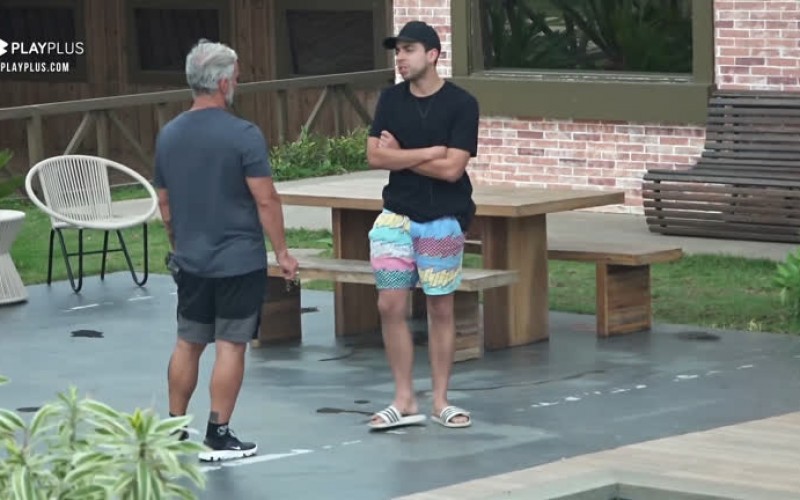 Lucas e Mateus imaginam possíveis resultados da eliminação desta quinta-feira (12) - A Fazenda 12