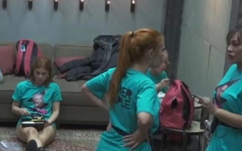 Márcia Fellipe e Mirela Janis se desentendem após Prova das Mulheres