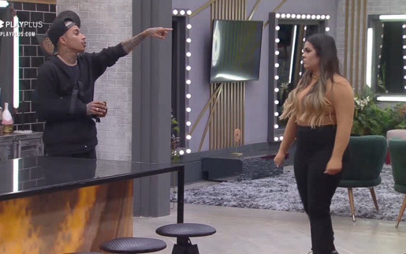 Mari e Matheus tentam digerir discussão com Deborah e Bruno - Power Couple Brasil 5