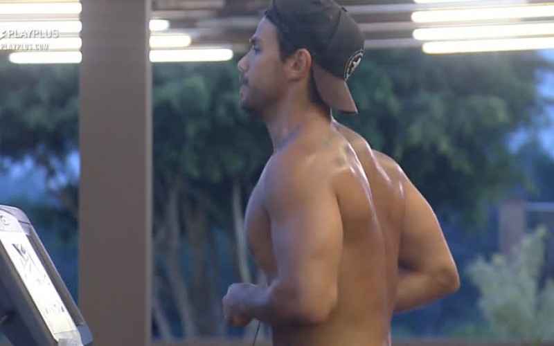 Mariano e Biel treinam durante à tarde desta quarta-feira (2) - A Fazenda 12