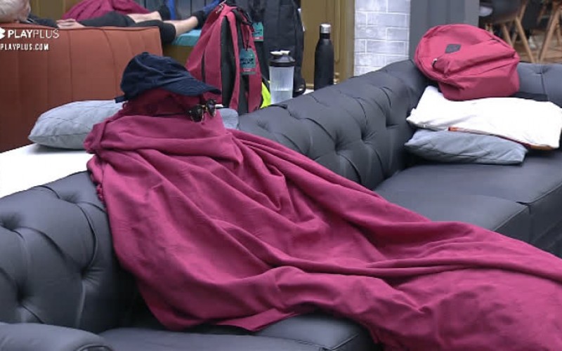 Matheus brinca e casais descobrem "novo participante"- Power Couple Brasil 5
