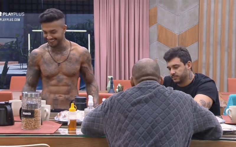 Matheus diverte Hadad e Mussunzinho ao contar do mau-humor de Albert quando acorda | Power Couple Brasil 6