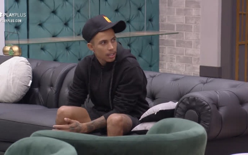 Matheus pede dicas de roupas de competição para Dany - Power Couple Brasil 5