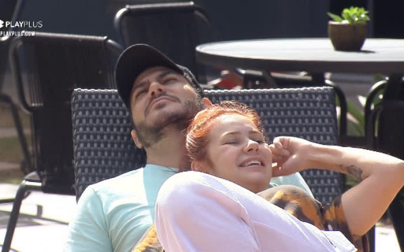 Mirela e Filipe sugerem fazer tatuagem coletiva em homenagem ao reality - Power Couple Brasil 5