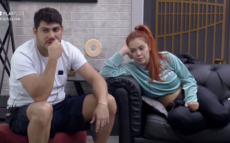 Mirela, Rod Bala e Yugnir conversam sobre estratégias no jogo - Power Couple Brasil 5