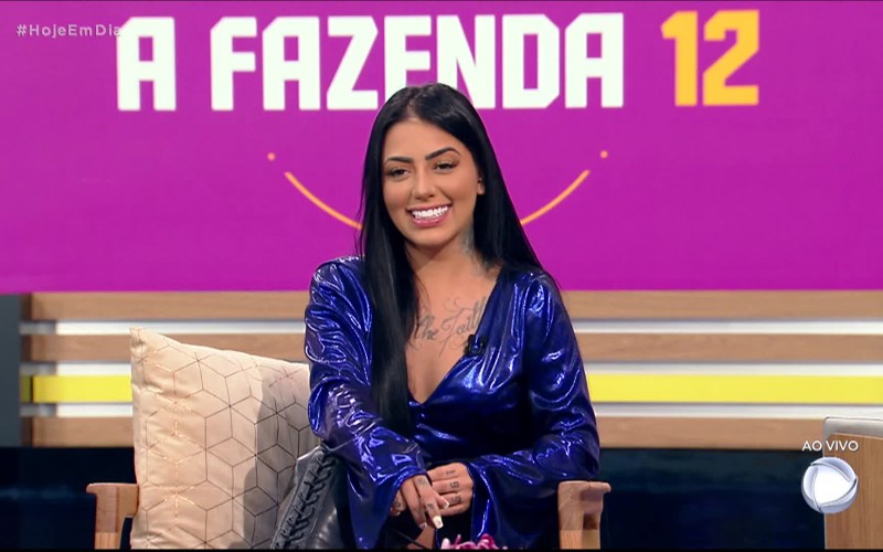 Mirella nega que tenha se aliado a outros peões por interesse