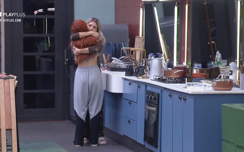 Pedido de desculpas: Adryana e Brenda se abraçam e fazem as pazes | Power Couple Brasil 6