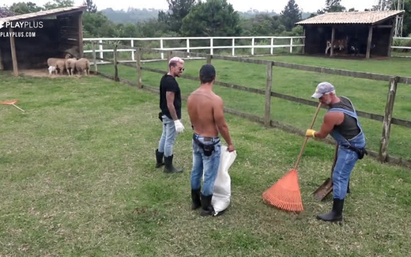 Peões brincam com o humor de Lidi - A Fazenda 12