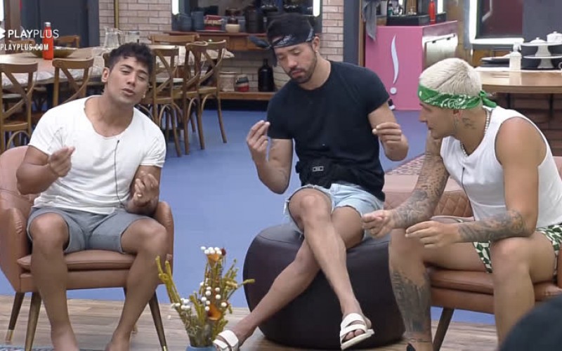 Peões elogiam a voz de Tiago Piquilo - A Fazenda 13