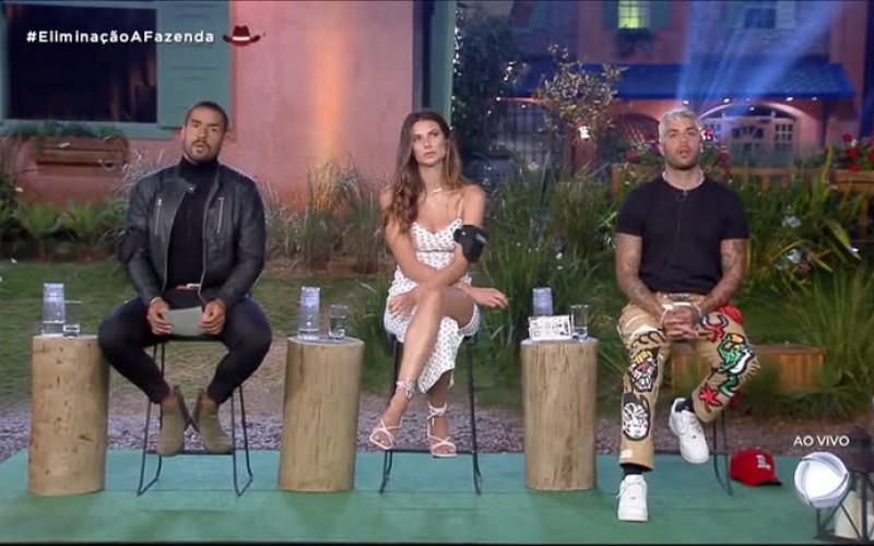 Peões respondem perguntas de Adriane Galisteu - A Fazenda 13