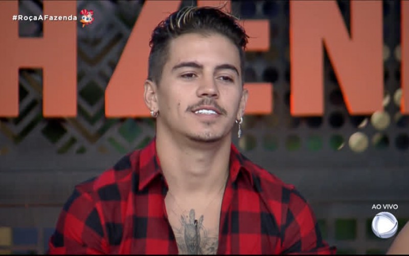 Por falta de opção, Biel vota em Stéfani - A Fazenda 12