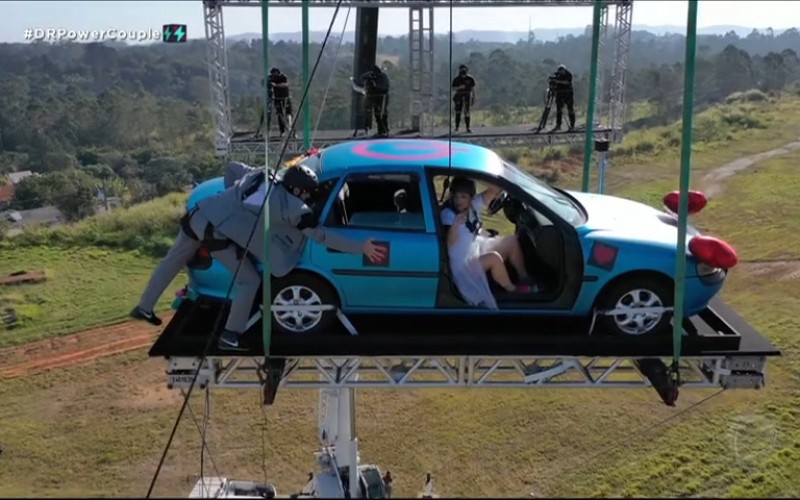 Prova dos Casais coloca participantes nas alturas para decorarem um carro | Power Couple Brasil 6