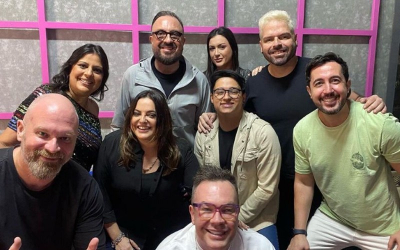 Sabatina com jornalistas promete colocar fogo no feno de A Fazenda 15