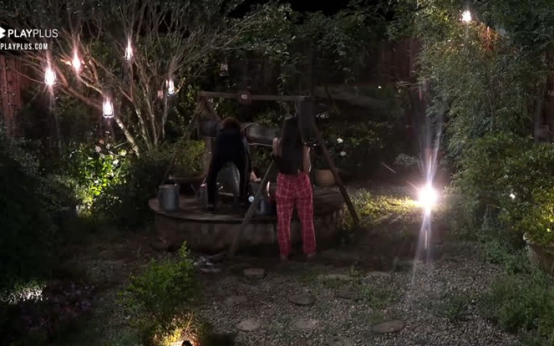 Stéfani desabafa sobre "estar de saco cheio" de certos peões - A Fazenda 12