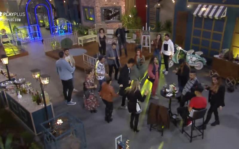 Sucessos do funk embalam a festa romance - Power Couple Brasil 5