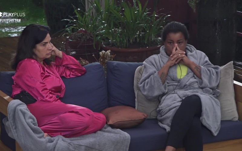 Tati conta de situação com Dayane - A Fazenda 13