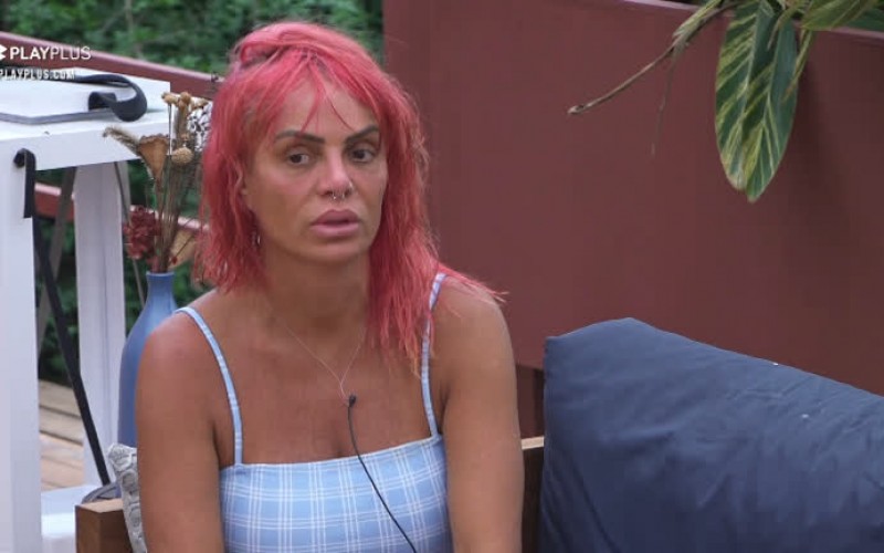 Tati explica por que peões se incomodaram com Valentina - A Fazenda 13