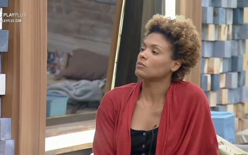 "Vai piorar muito, amor", diz Lidi para Raissa ao se referir à tensão na sede - A Fazenda 12