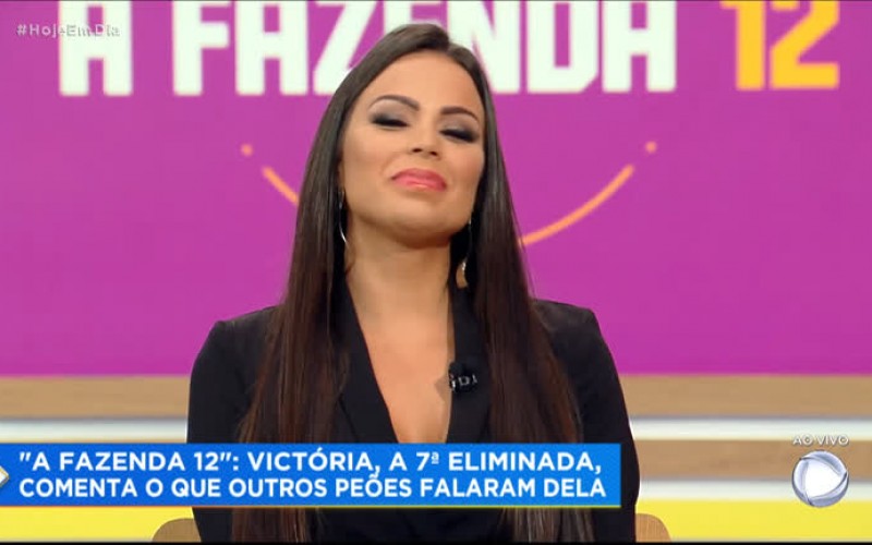 Victoria comenta o que os outros peões falaram dela