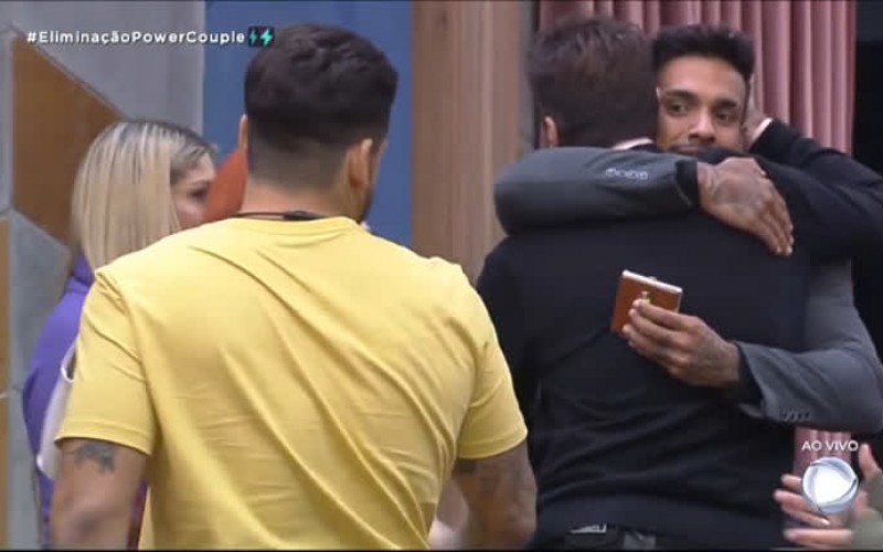 Volta de Matheus e Brenda da DR gera climão | Power Couple Brasil 6