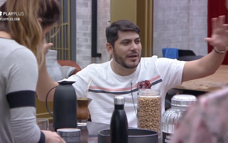 Yugnir relembra surpresa que fez para Mirela no Dia dos Namorados - Power Couple Brasil 5