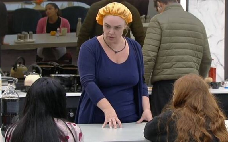 Ana Paula abre detalhes sobre sua vida e fala de separação, dívidas e joias: "Estava no fundo do poço"