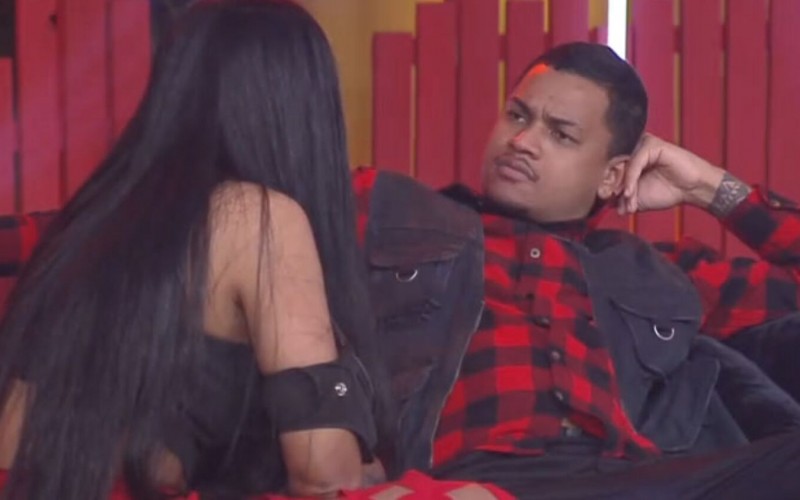 Friendzone: Gabriel fica chateado com selinho entre Medrado e Murilo