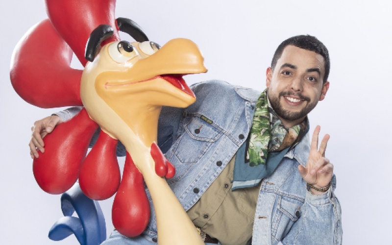 Lucas Selfie recebe o campeão de A Fazenda 16 na Cabine de Descompressão desta quinta (19)