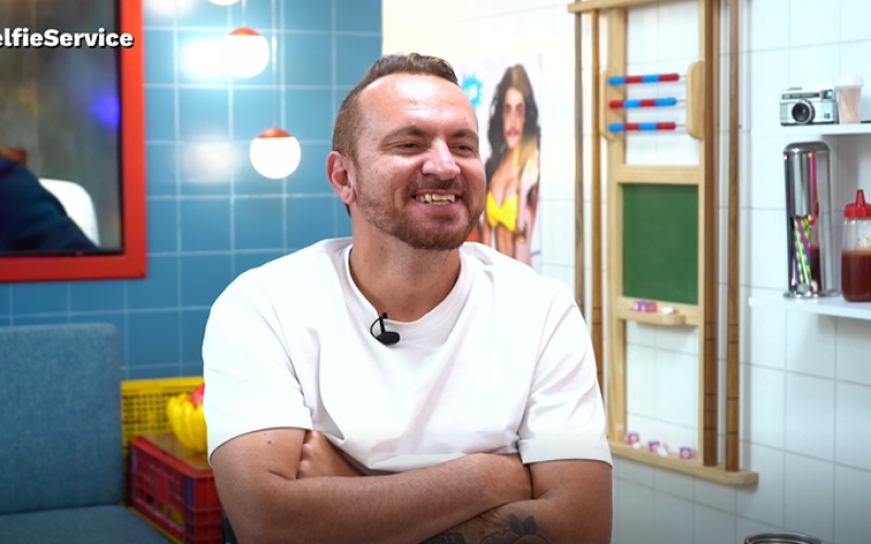 Zé Love avalia áudios poéticos sobre Linguiça Toscana e churrasco